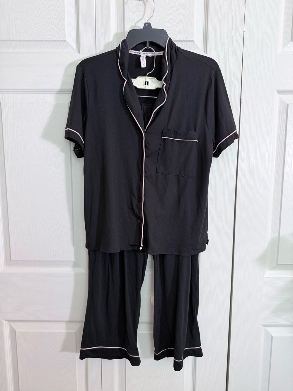 Joyspun Black Short-Sleeve Pajama Set with Light Pink Piping